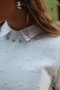 Blusa Tricô Sem Manga Com Strass e Pérolas