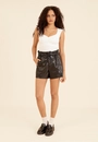 Short Clochard Em Pu Com Cinto