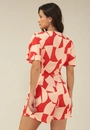 Vestido Macaquinho Com Transpasse Em Viscose Estampa Geometrica