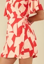 Vestido Macaquinho Com Transpasse Em Viscose Estampa Geometrica