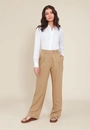 Calça Wide Leg Alfaiataria Com Prega E Cós Transpassado