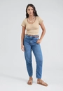 Calça Jeans Mom Com Cinto