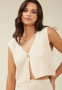 Blusa Em Tricô Texturizado Sem Mangas Com Botão