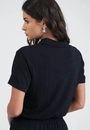 Camisa Em Malha Texturizada Manga Curta Com Elástico Barra