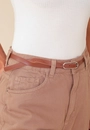 Calça Sarja Mom Com Cinto