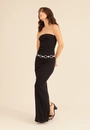 Vestido Longo Em Ribana Decote Reto Fenda Costa