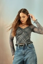 Blusa Manga Longa Com Recorte No Busto Em Tule Xadrez