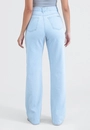 Calça Jeans Reta Com Strass Azul Claro
