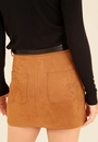 Saia Curta Em Suede Com Cinto