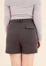 Short Em Alfaiataria Com Pregas E Bolso Faca