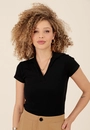 Blusa Polo Em Malha Canelada Manga Curta