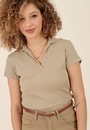 Blusa Polo Em Malha Canelada Manga Curta