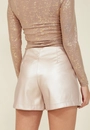Short Saia Em Pu Recorte Frontal