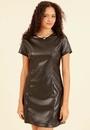 Vestido Curto Em PU Com Recortes