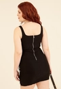 Vestido Curto Em Bengaline Com Ilhós Lateral