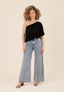 Blusa Ombro Só Com Babados Em Malha Crepe