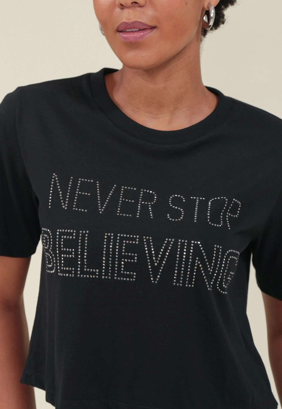 Blusa Meia Malha Com Strass Never Stop