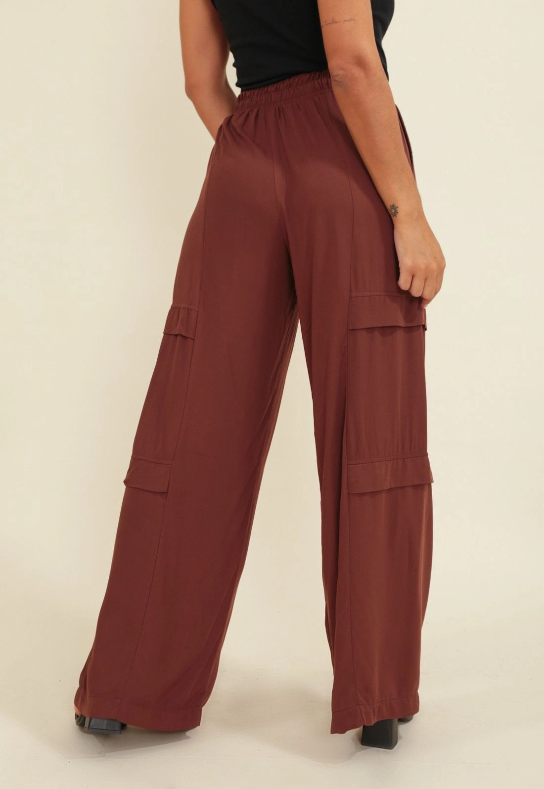 Calça Viscose Twill Pantalona Recorte