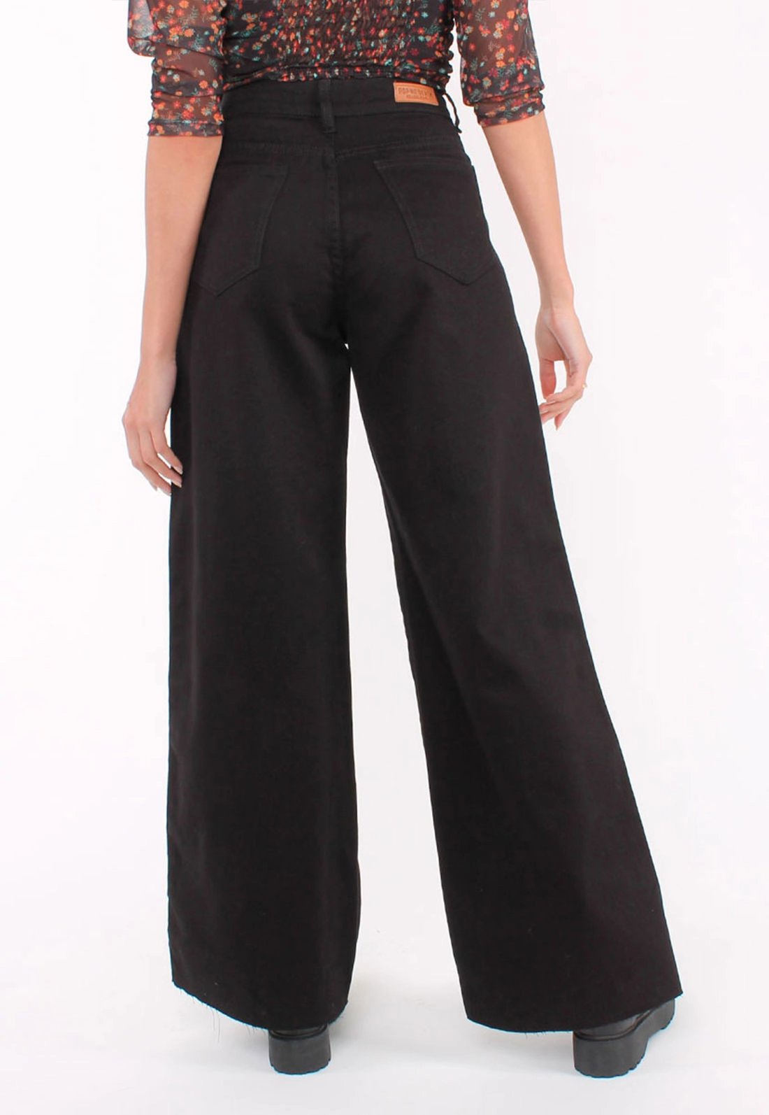 Calça Sarja Pantalona Preta