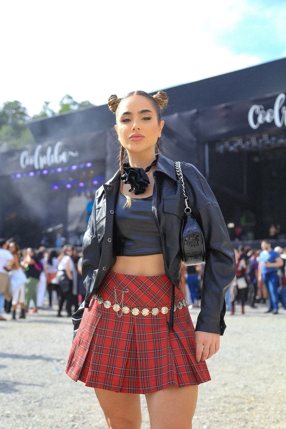 Saia Crepe Pregas Xadrez Alfinete POP ME Fashion