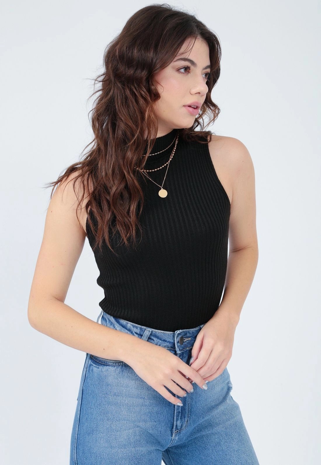 Blusa Tricô Sem Manga Gola Alta Basica