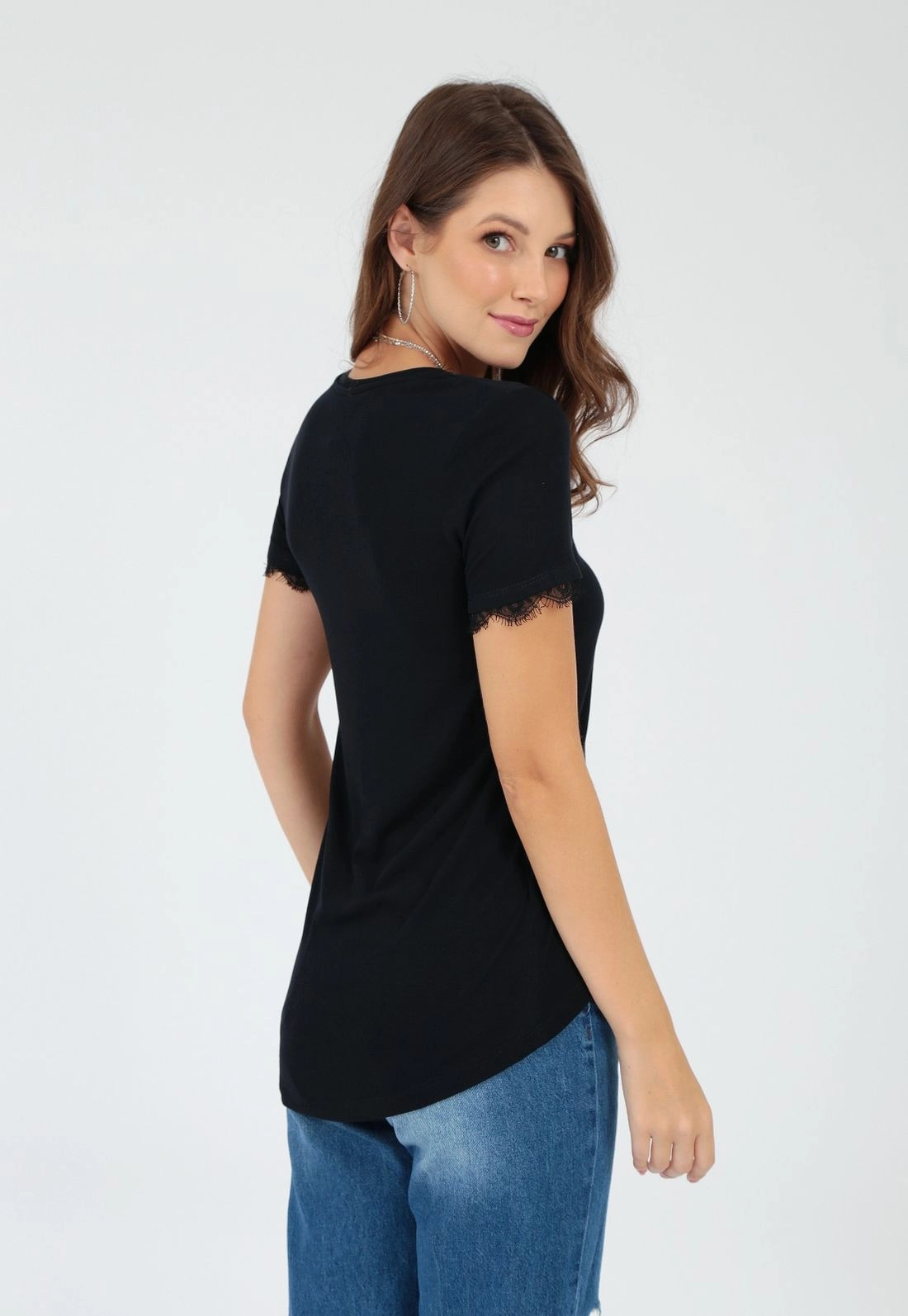 Blusa Tricô Decote V Renda