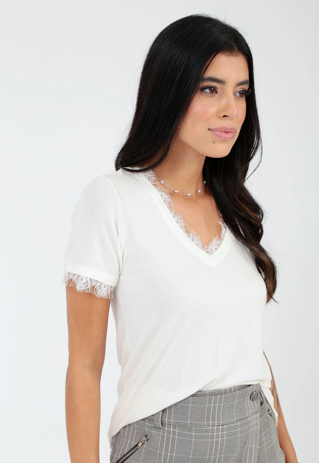 Blusa Tricô Decote V Renda