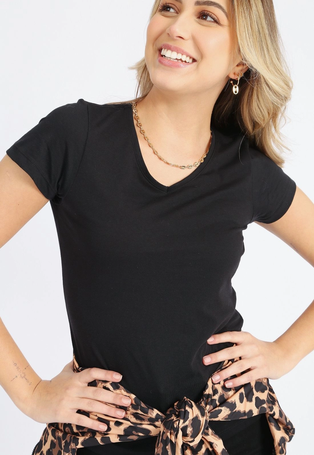 Blusa T-Shirt Decote V