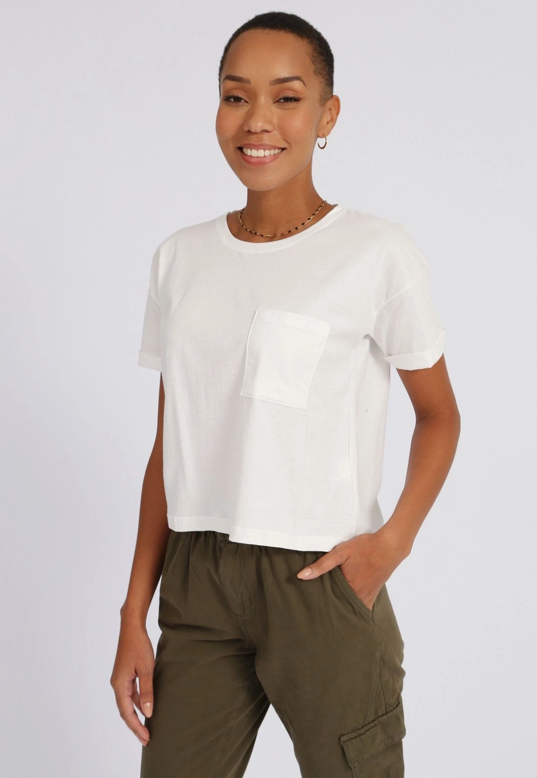 Blusa T-Shirt Manga Curta Bolso