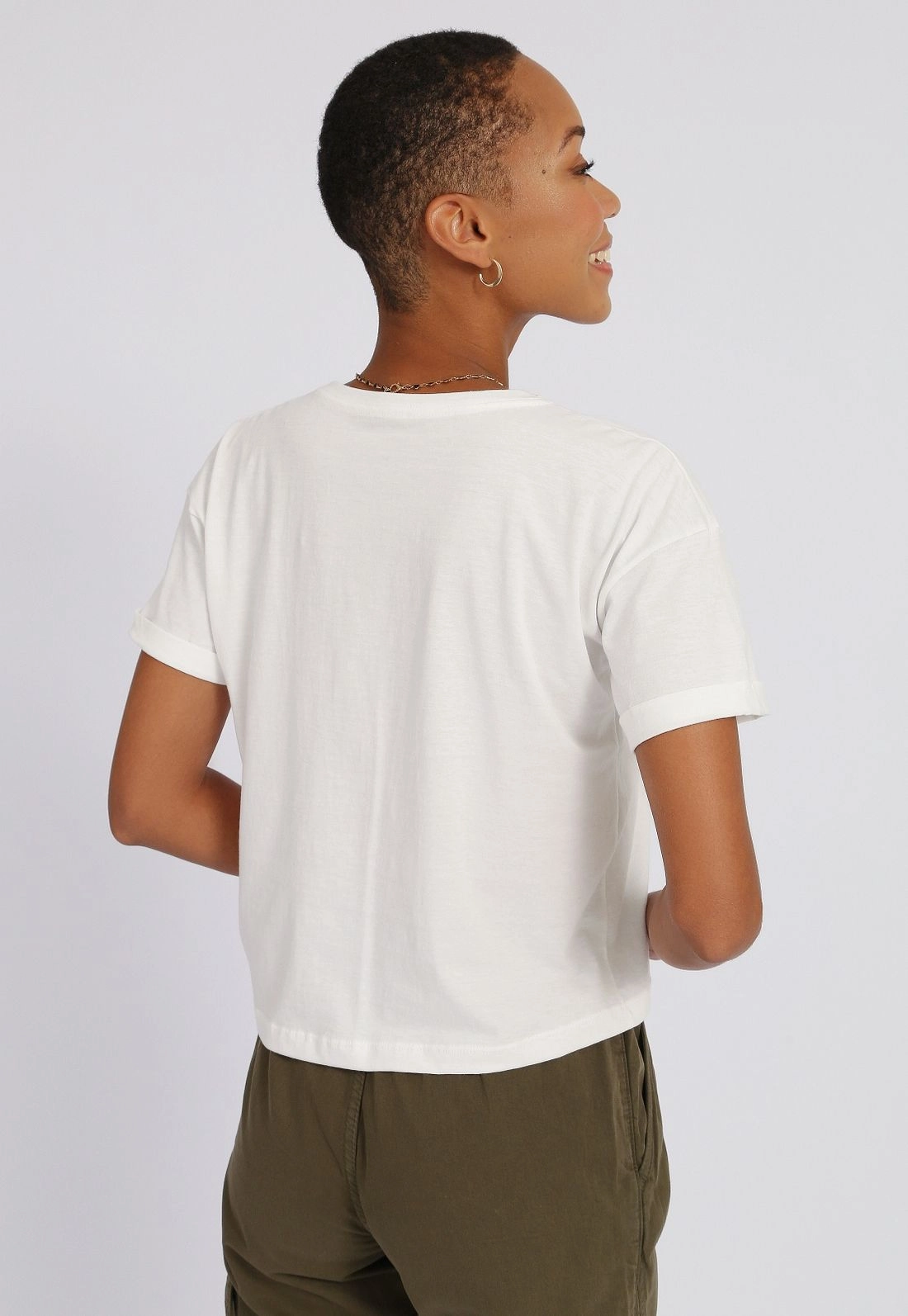 Blusa T-Shirt Manga Curta Bolso