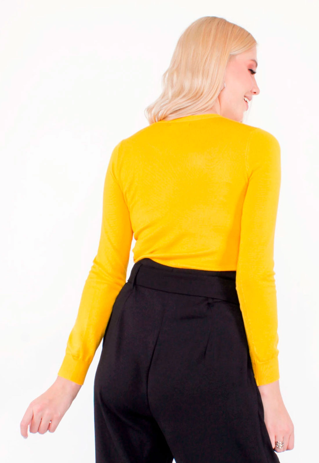 Blusa Tricô Decote V Básica