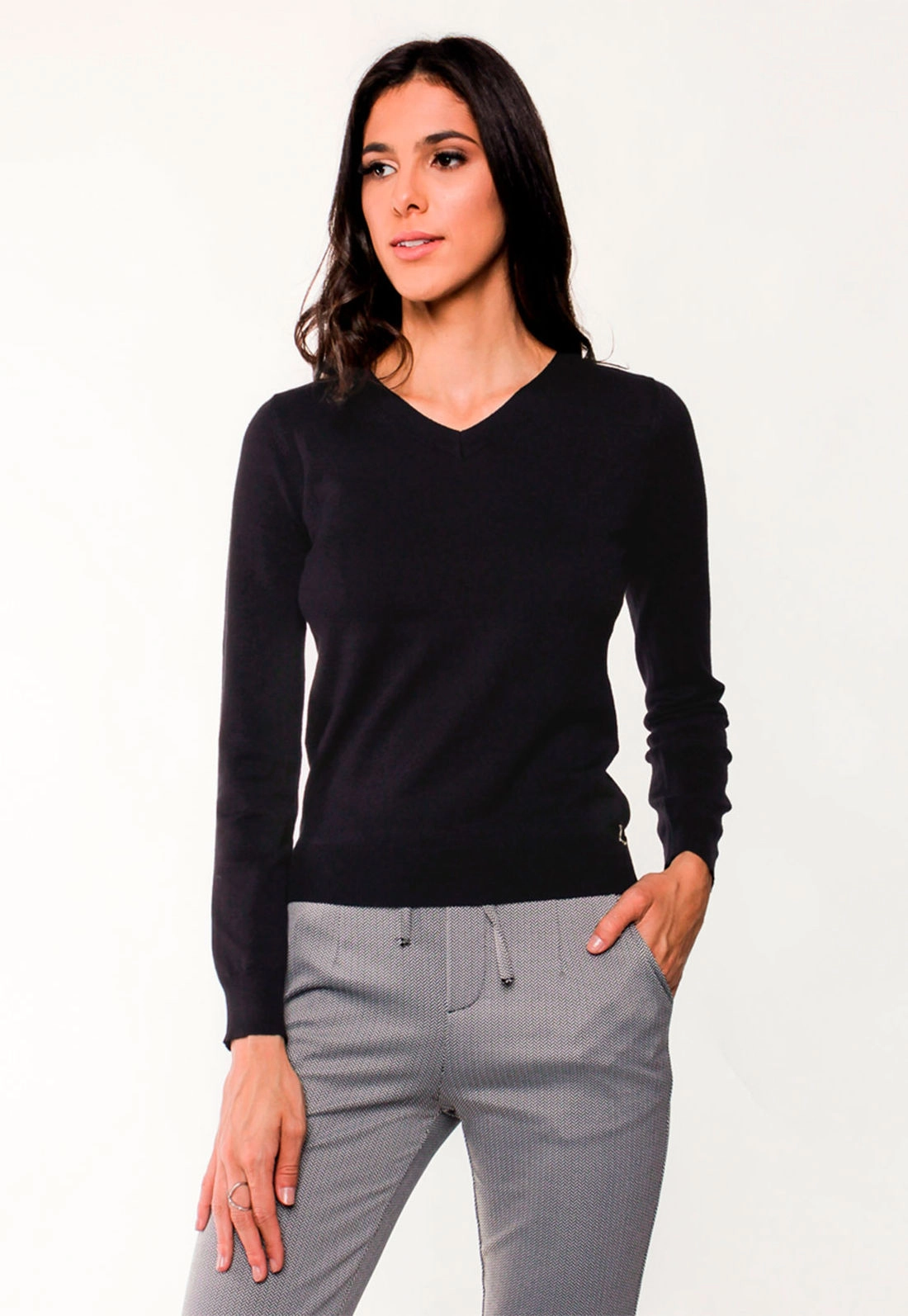 Blusa Tricô Decote V Básica