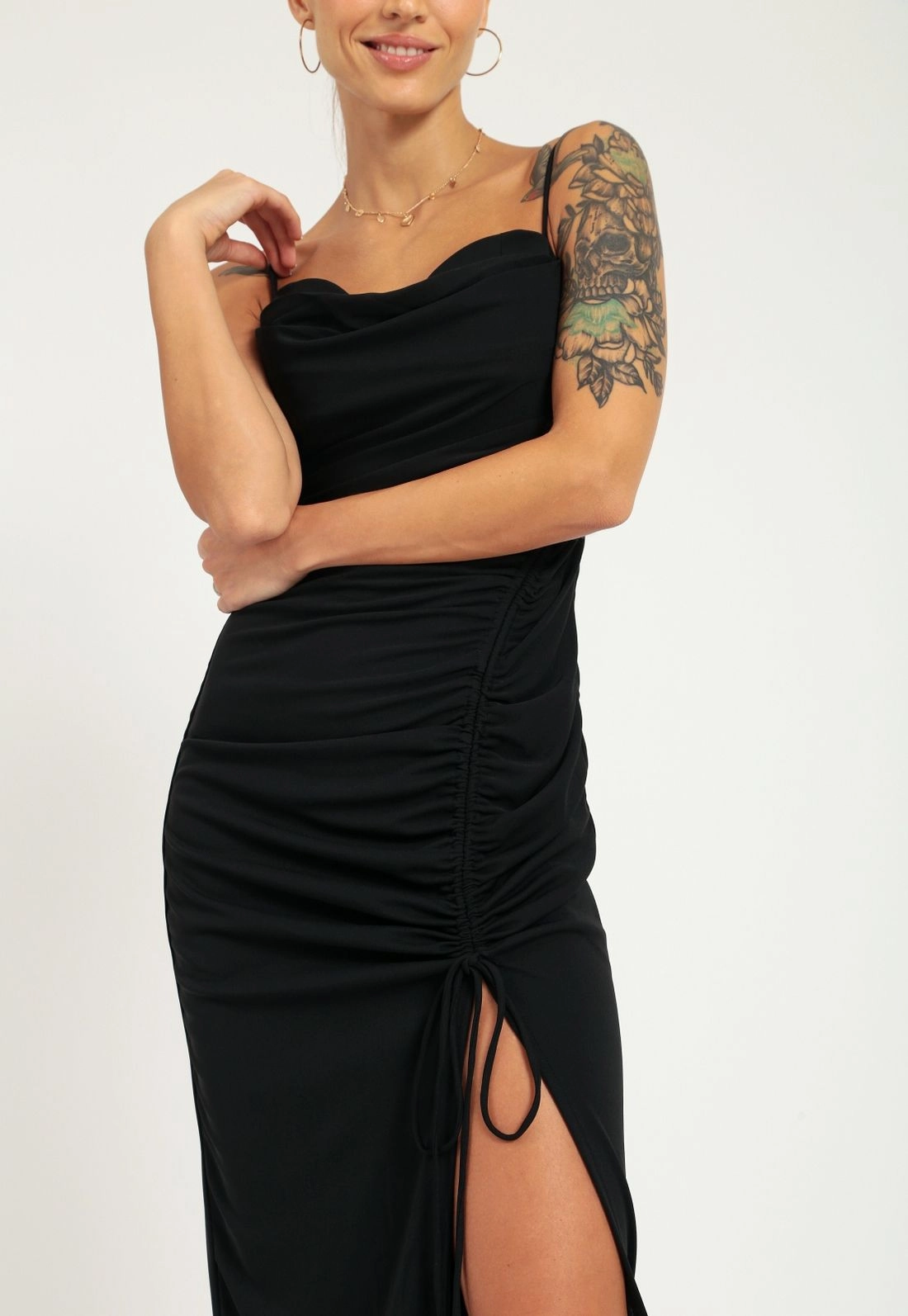 Vestido Crepe Alça Degage Puxador