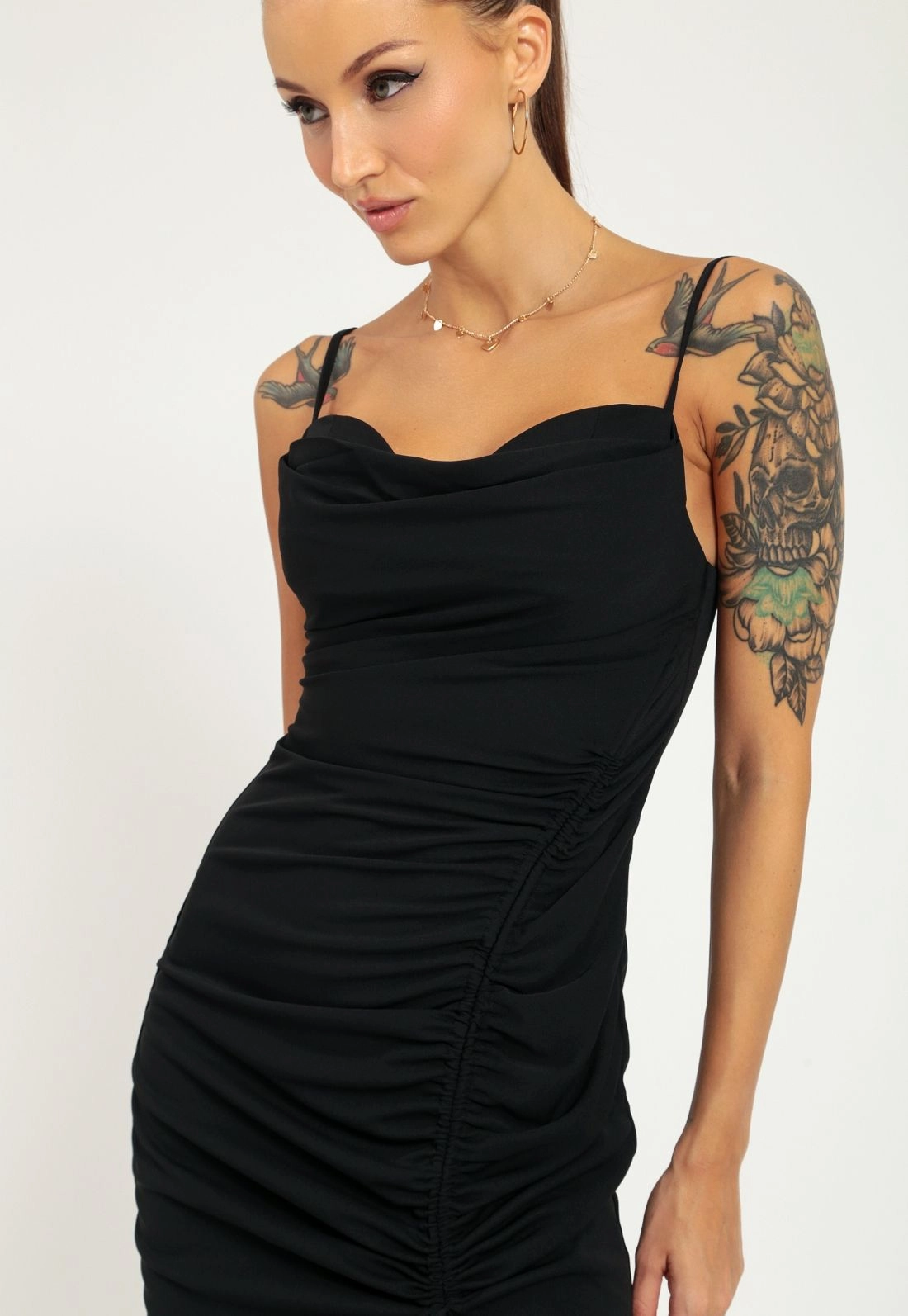 Vestido Crepe Alça Degage Puxador