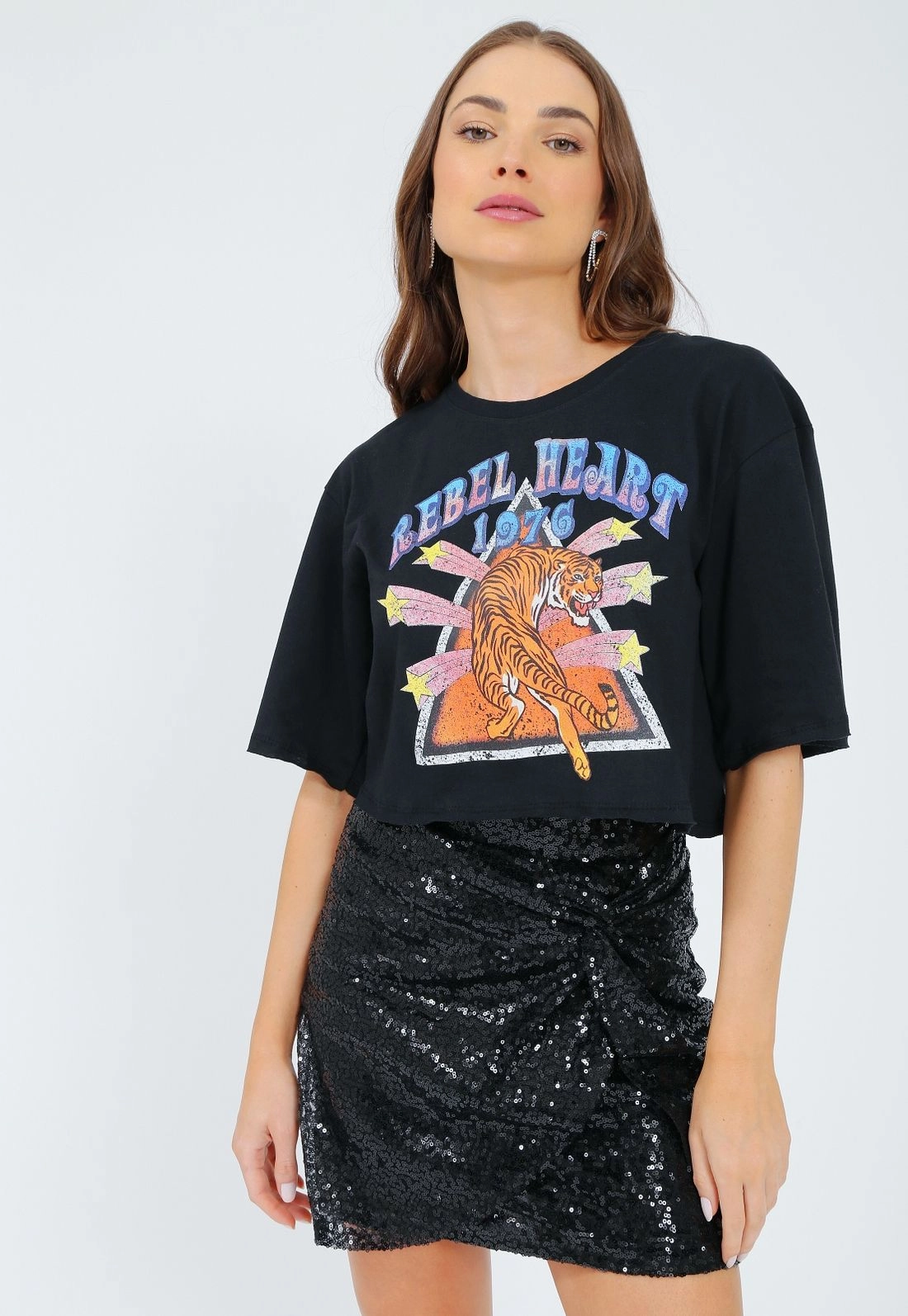 Blusa Cropped Manga Curta Rebel Heart