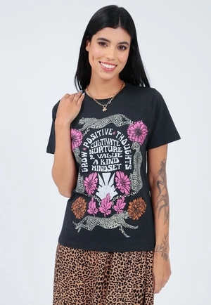 T-Shirt Malha Manga Curta Onça