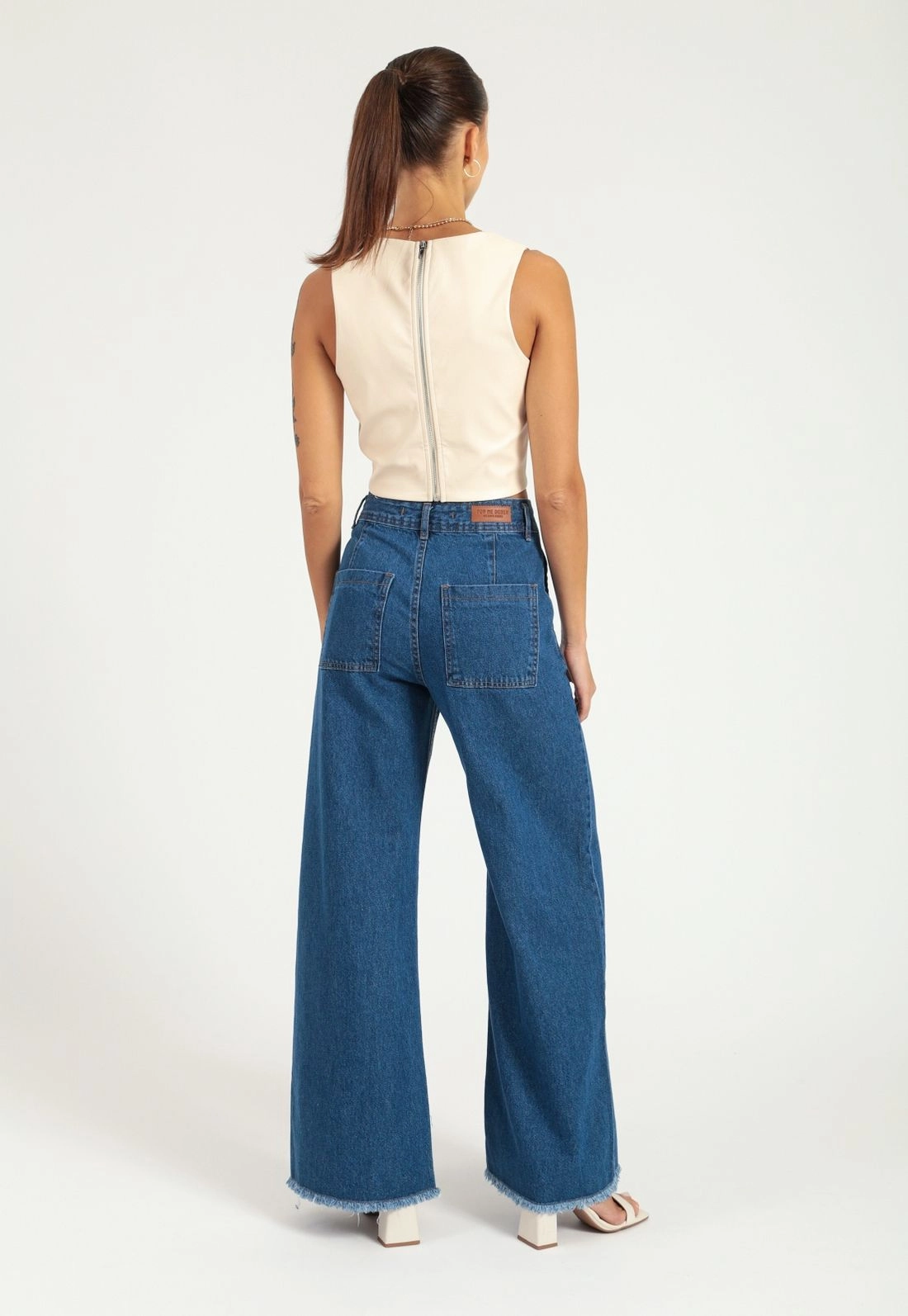 Calca Jeans Wide Leg Barra Desfiada Azul Medio