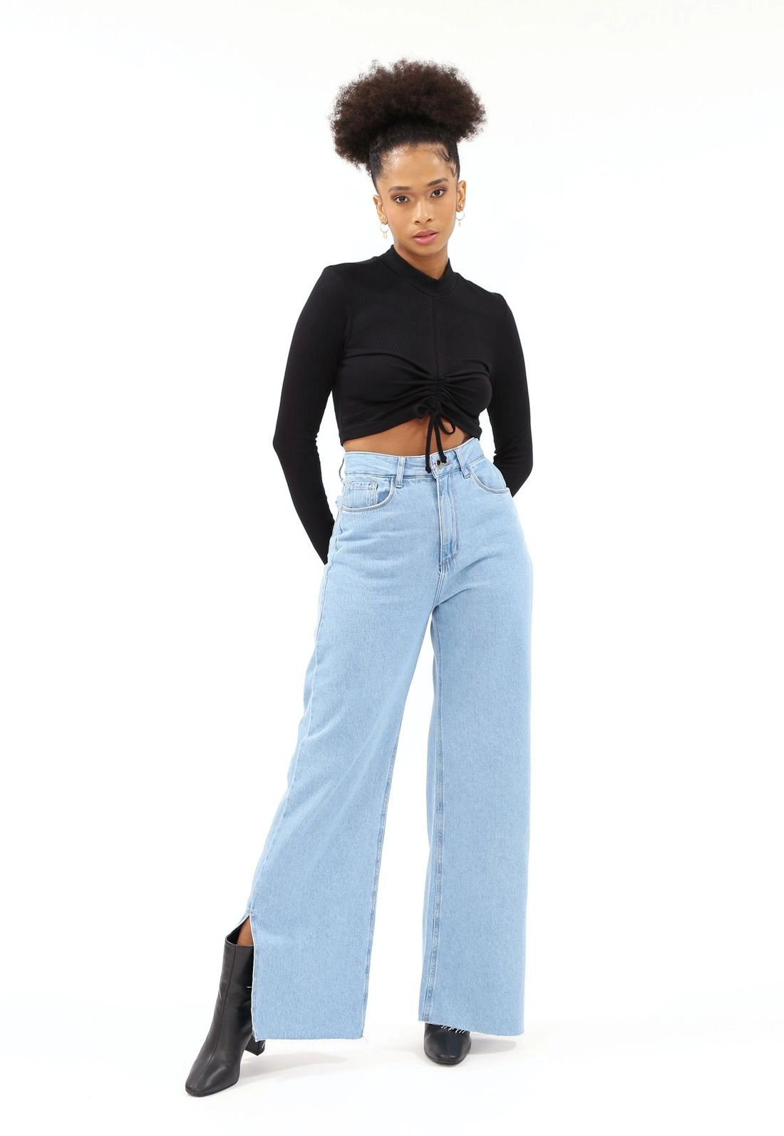 Calça Jeans Wide Leg Abertura Lateral