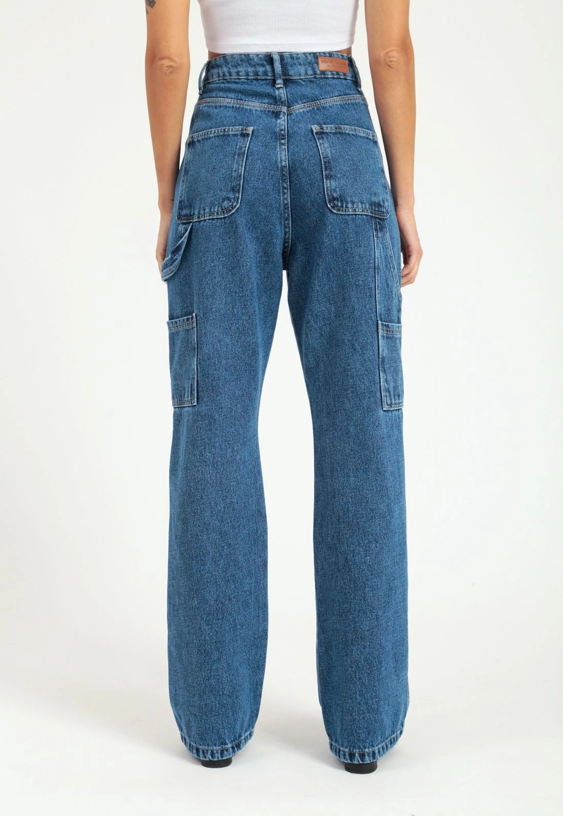 Calça Jeans Reta Recorte Bolso
