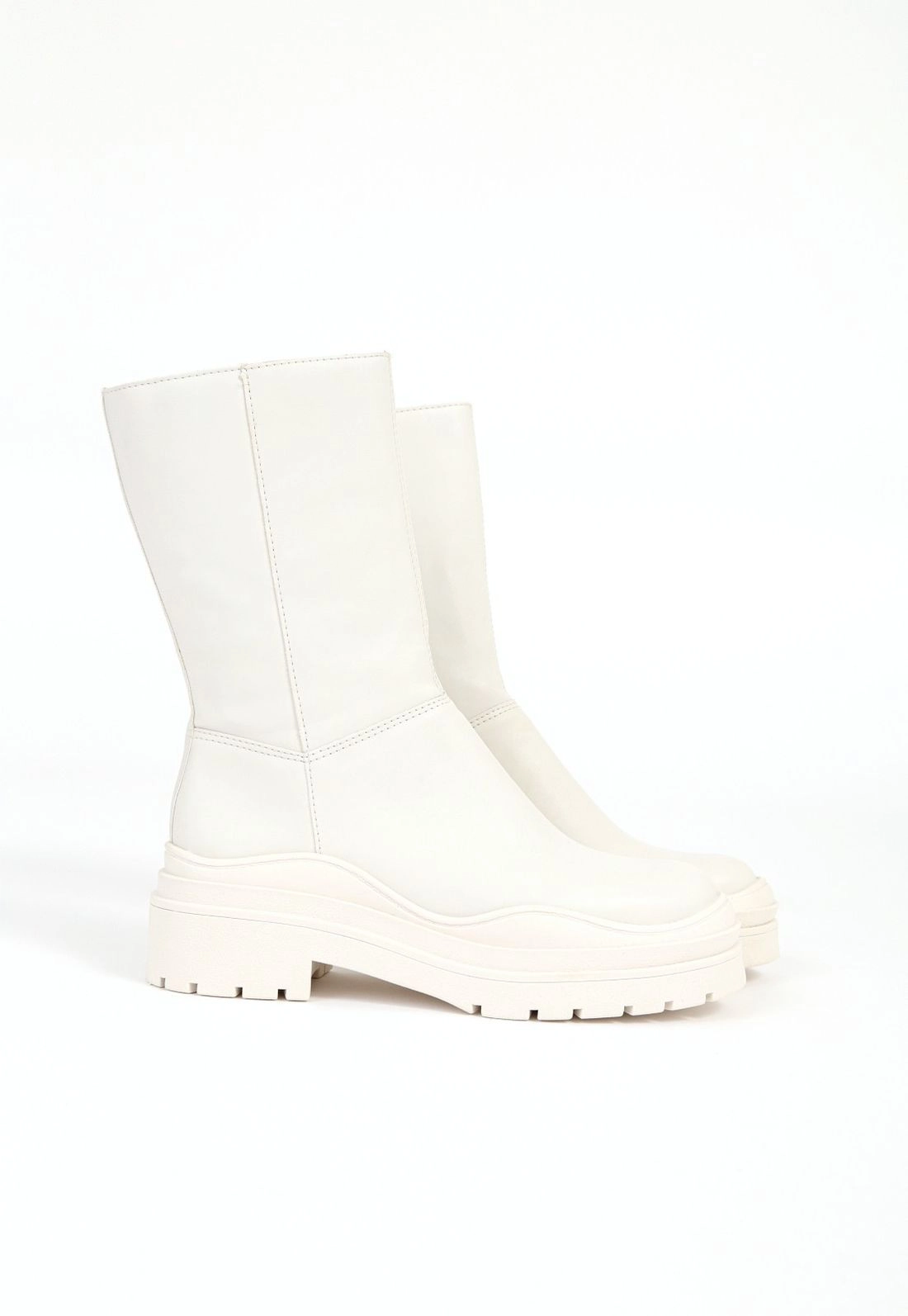 Bota Cano Médio Tratorada