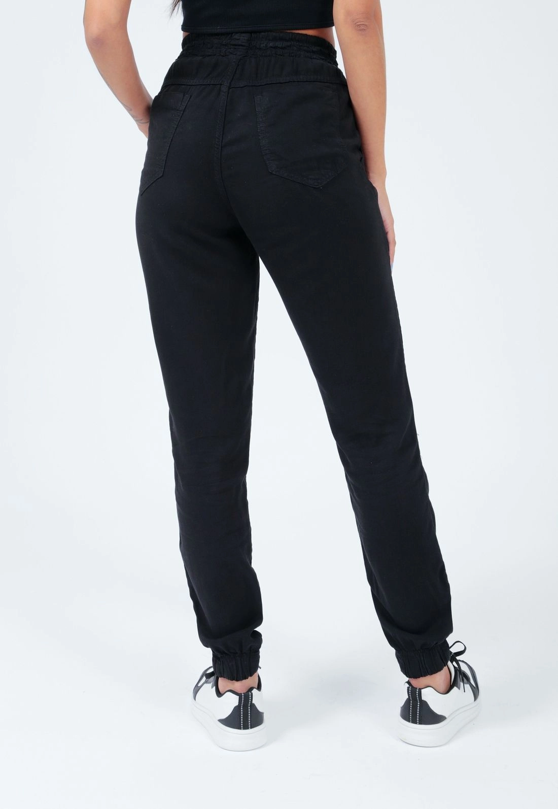 Calça Lyocel Jogger Bolso