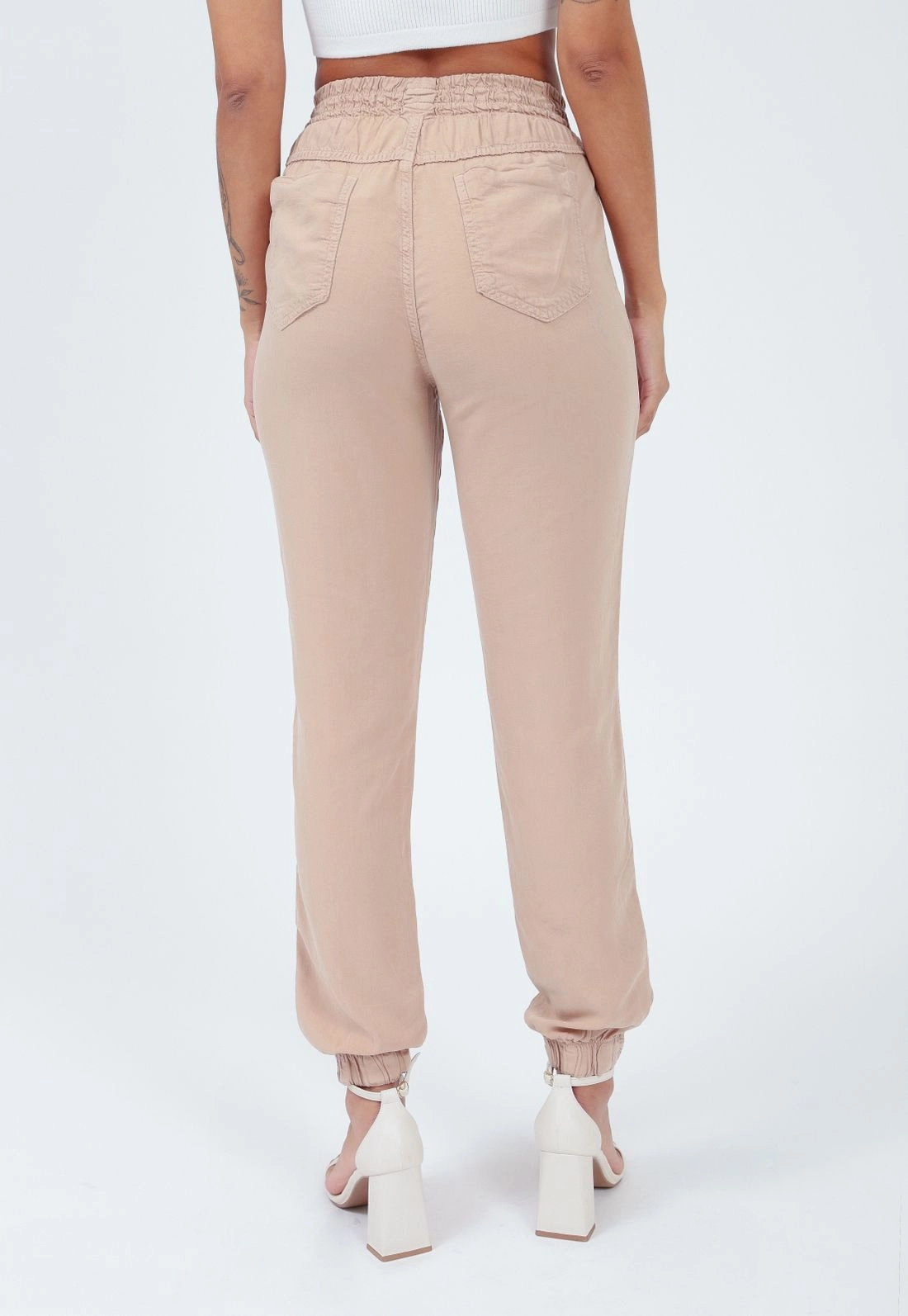 Calça Lyocel Jogger Bolso