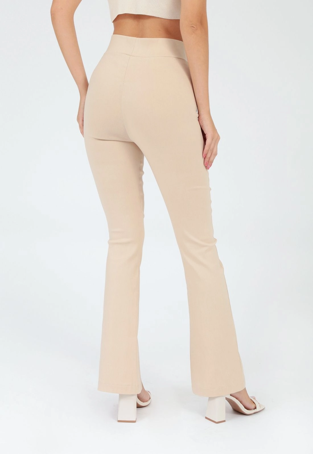Calça Bengaline Reta Abertura Frontal