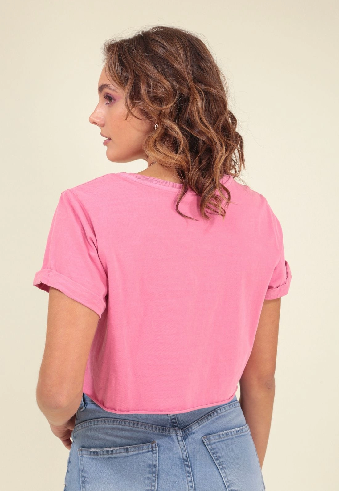 Camiseta Cropped Em Meia Malha Estonada Basica