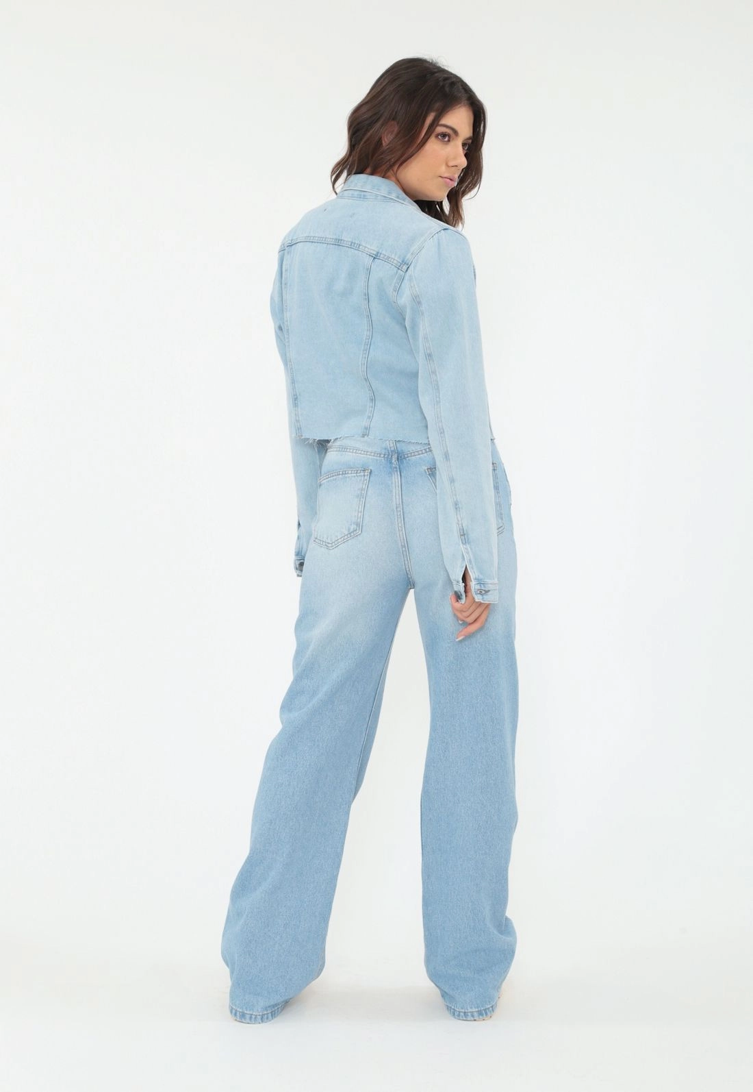 Jaqueta Jeans Cropped Manga Longa