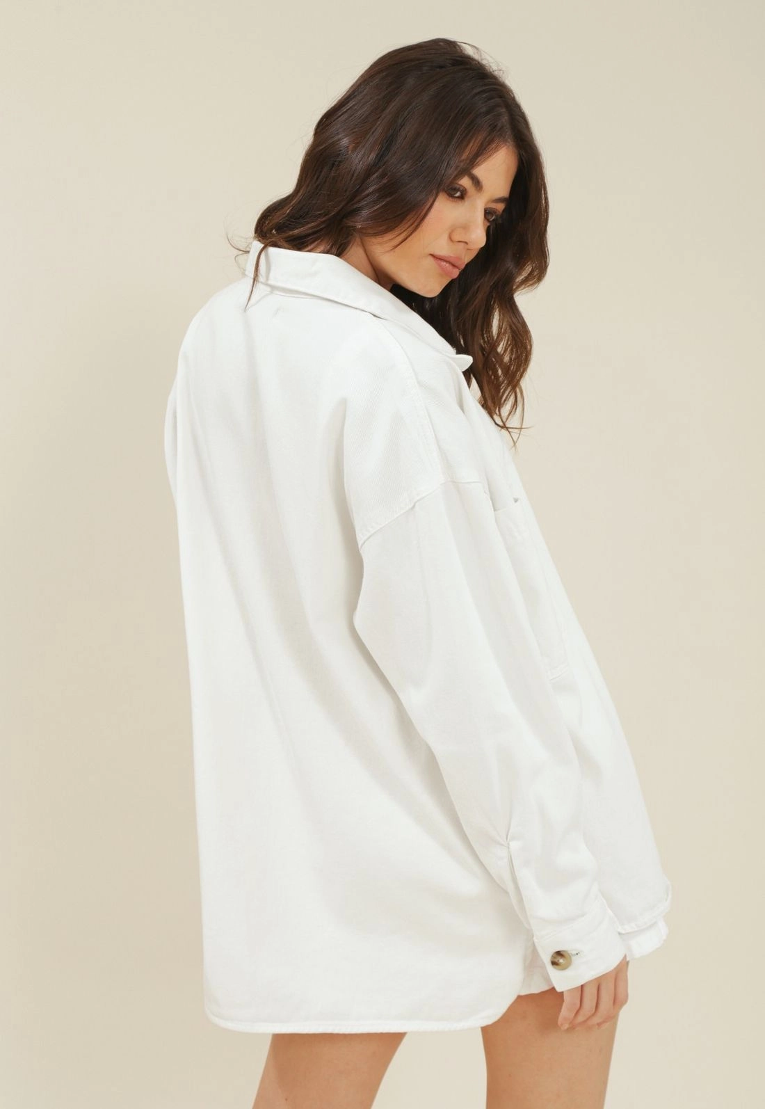 Camisa Sarja Manga Longa Oversized Bolso Frontal