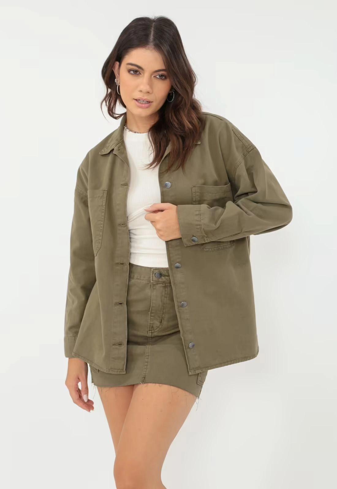 Camisa Sarja Manga Longa Oversized Bolso Frontal
