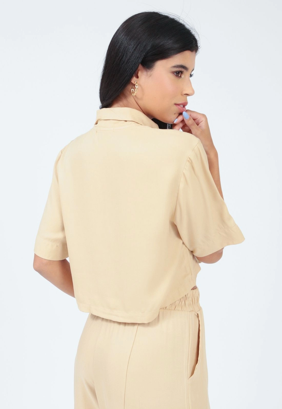 Camisa Cropped Manga Curta Lisa
