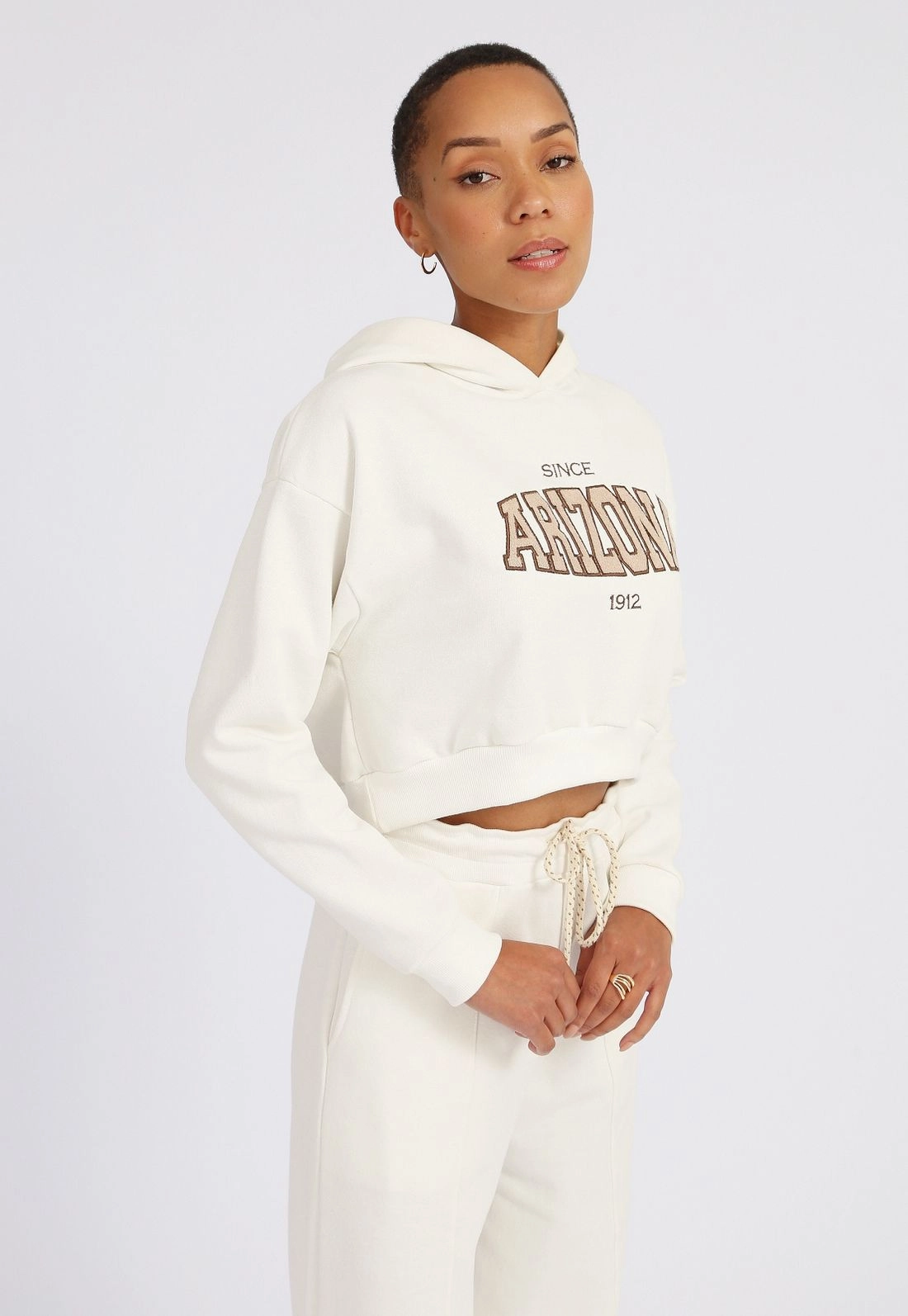 Blusa Cropped Moletom Aplique