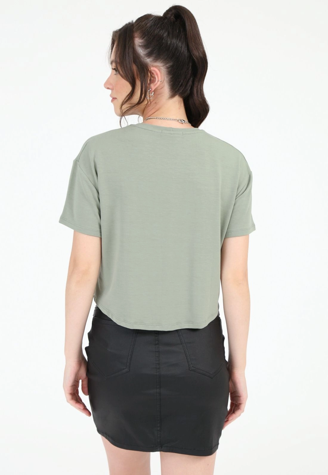 Blusa Moletinho Manga Curta Bolso